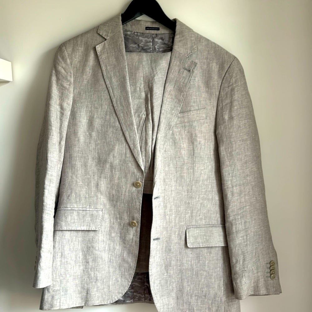 Men’s Linen Light Gray Suit